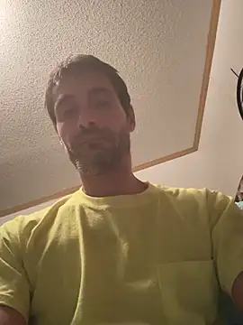 Snapshot of tommattsonn chatting on 07/01/26, 02:57 tommattsonn online show from 07/01/26, 02:57