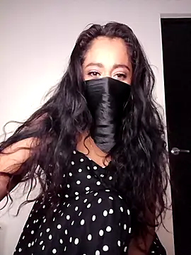 Snapshot of Milove86 chatting on 02/15/26, 05:37 Milove86 online show from 02/15/26, 05:37