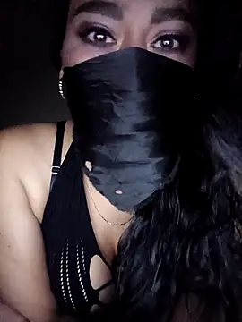 Snapshot of Milove86 chatting on 03/20/26, 05:12 Milove86 online show from 03/20/26, 05:12