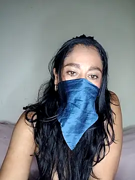 Snapshot of Milove86 chatting on 04/21/26, 02:15 Milove86 online show from 04/21/26, 02:15