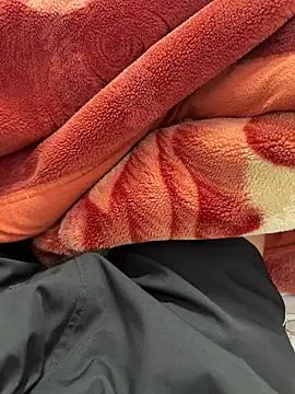 Snapshot of gold221298 chatting on 02/11/26, 02:49 gold221298 online show from 02/11/26, 02:49