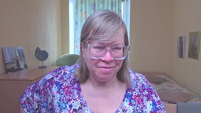 Snapshot of Emma_Eclipsee chatting on 02/12/26, 08:53 Emma Eclipsee online show from 02/12/26, 08:53