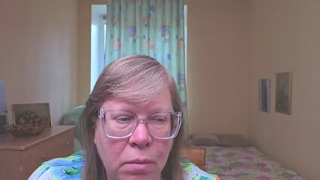 Snapshot of Emma_Eclipsee chatting on 03/22/26, 12:52 Emma Eclipsee online show from 03/22/26, 12:52