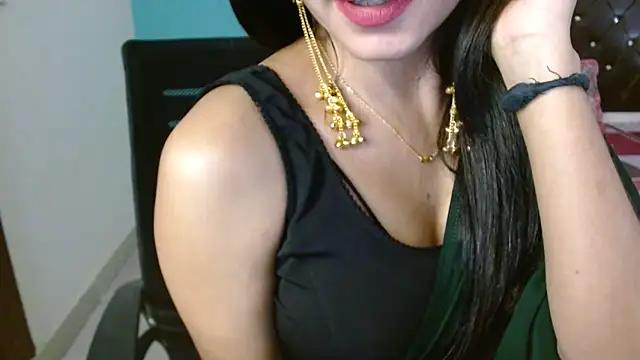 Snapshot of Your_lust143 chatting on 06/22/26, 10:23 Your lust143 online show from 06/22/26, 10:23