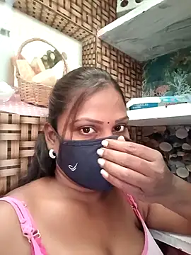 Tamil Hot Nisha online show from 02/17/26, 06:10