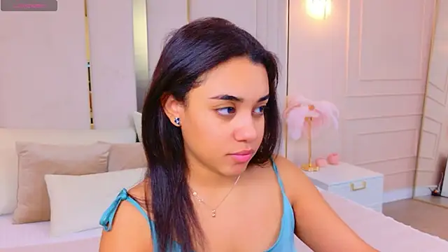 Luna Cortier online show from 03/03/26, 05:35