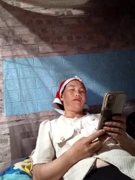 lena-cute online show from 04/05/26, 03:09