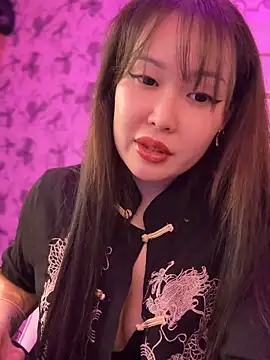 Snapshot of YukiiTYAN chatting on 03/24/26, 02:44 YukiiTYAN online show from 03/24/26, 02:44