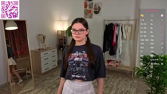 Snapshot of MirthaZien chatting on 03/09/26, 01:09 MirthaZien online show from 03/09/26, 01:09