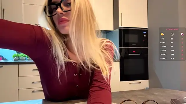 Snapshot of SoftnessMila chatting on 02/27/26, 03:45 SoftnessMila online show from 02/27/26, 03:45