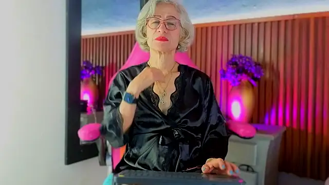 miss monserrate01 online show from 04/13/26, 01:49