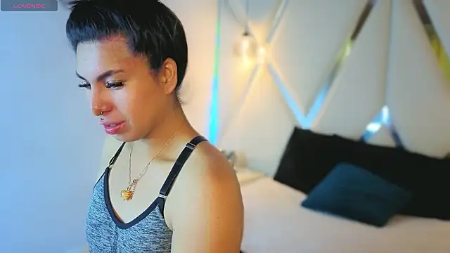 Snapshot of MeelFox chatting on 03/13/26, 01:40 MeelFox online show from 03/13/26, 01:40