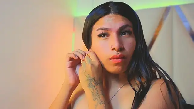 Snapshot of MeelFox chatting on 03/30/26, 01:45 MeelFox online show from 03/30/26, 01:45