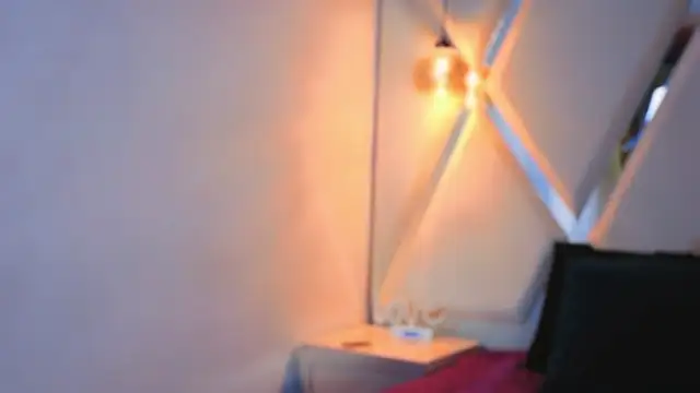 Snapshot of MeelFox chatting on 04/17/26, 01:03 MeelFox online show from 04/17/26, 01:03