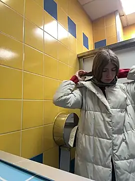 Bubble Chloe online show from 02/14/26, 08:22