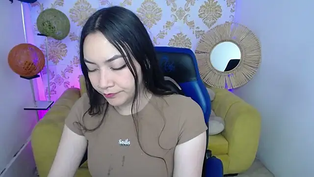 Snapshot of ALISS_M_ chatting on 02/06/26, 07:50 ALISS M online show from 02/06/26, 07:50