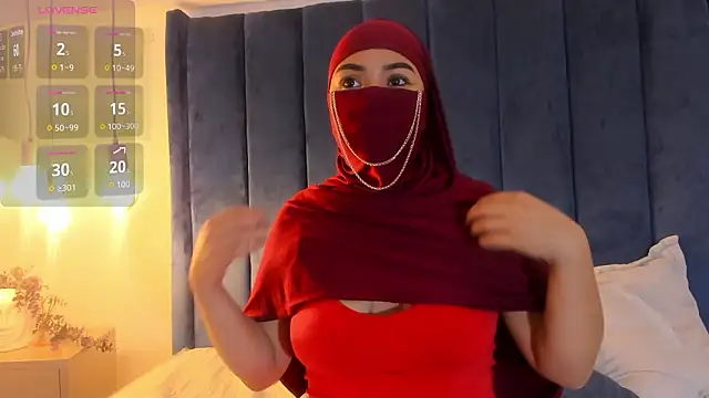 Snapshot of fatimarab__ chatting on 02/10/26, 03:32 fatimarab online show from 02/10/26, 03:32