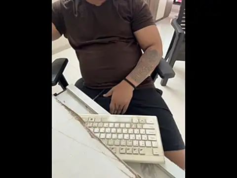 Rah0091 online show from 02/26/26, 07:18