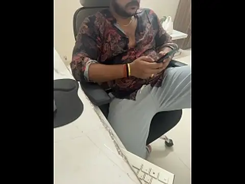 Rah0091 online show from 03/10/26, 06:51