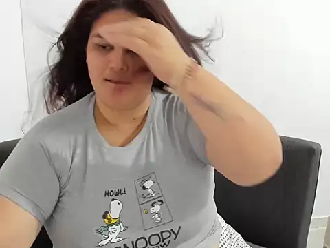 Snapshot of OSITA_1992 chatting on 02/10/26, 05:50 OSITA 1992 online show from 02/10/26, 05:50