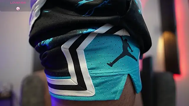 TaylerCross  online show from 02/26/26, 06:40