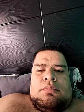 Snapshot of Caliente_Gor chatting on 03/15/26, 03:18 Caliente Gor online show from 03/15/26, 03:18