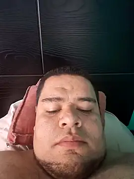 Snapshot of Caliente_Gor chatting on 04/19/26, 03:55 Caliente Gor online show from 04/19/26, 03:55