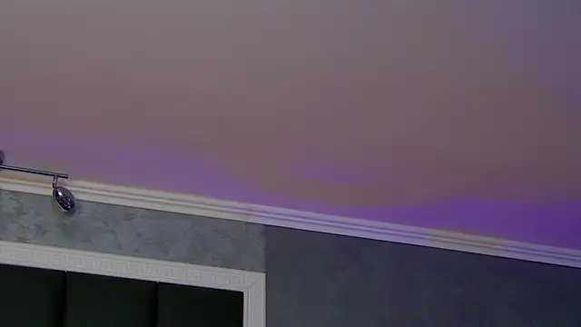 Snapshot of ValerieIce chatting on 04/23/26, 02:52 ValerieIce online show from 04/23/26, 02:52