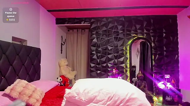 LINDA BLER online show from 02/06/26, 01:32