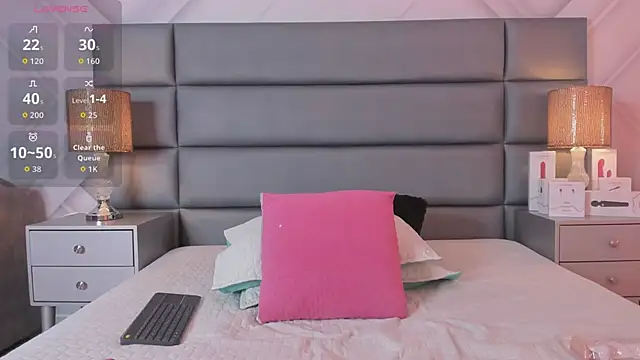 Snapshot of AlexaFoxx_ chatting on 03/12/26, 12:55 AlexaFoxx online show from 03/12/26, 12:55