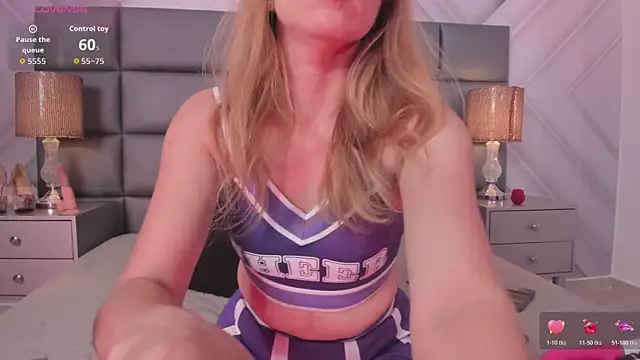 Snapshot of AlexaFoxx_ chatting on 04/16/26, 12:50 AlexaFoxx online show from 04/16/26, 12:50