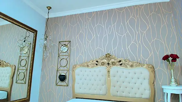 Snapshot of meganrousx chatting on 02/14/26, 12:02 meganrousx online show from 02/14/26, 12:02