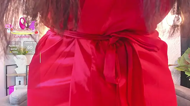 Snapshot of violet_scott_ chatting on 02/14/26, 10:34 violet scott online show from 02/14/26, 10:34