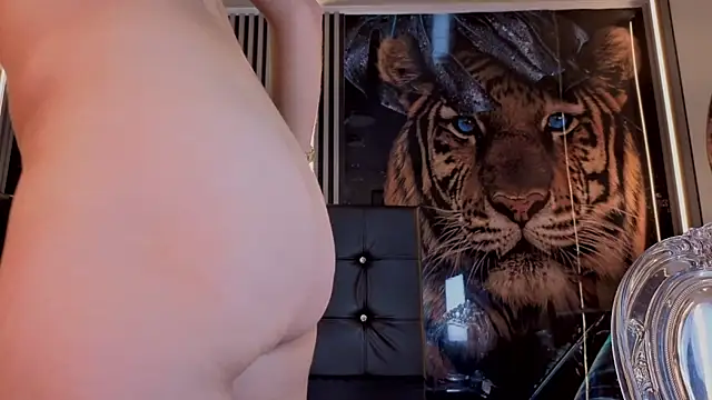 Snapshot of Karolyn_rousse chatting on 02/20/26, 12:38 Karolyn rousse online show from 02/20/26, 12:38