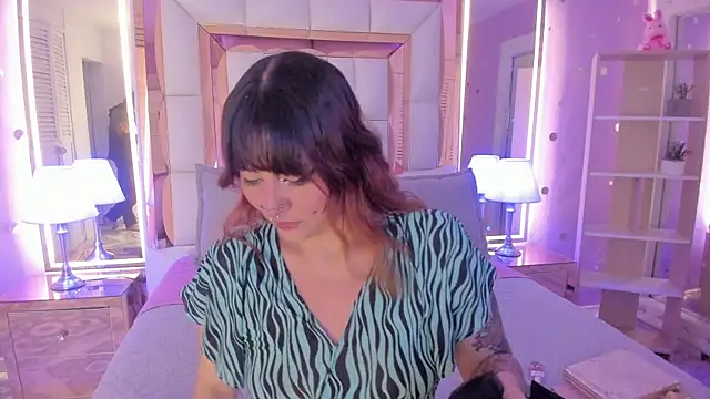 Snapshot of Goldentemptation_ chatting on 07/02/26, 07:53 Goldentemptation online show from 07/02/26, 07:53
