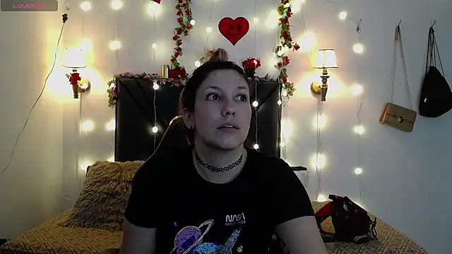 Sharma Amayra online show from 05/08/26, 08:14