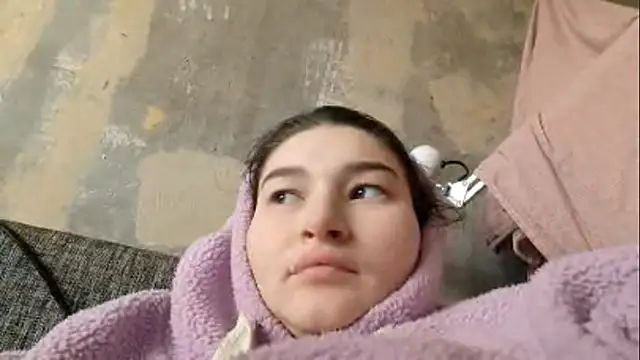 Snapshot of JessieLegend chatting on 02/06/26, 07:45 JessieLegend online show from 02/06/26, 07:45