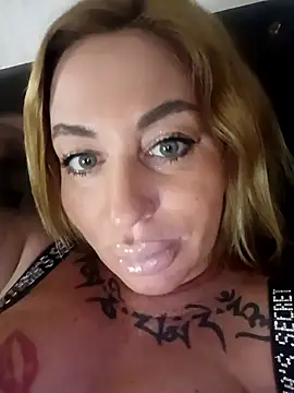 MiaMooly online show from 04/09/26, 05:40