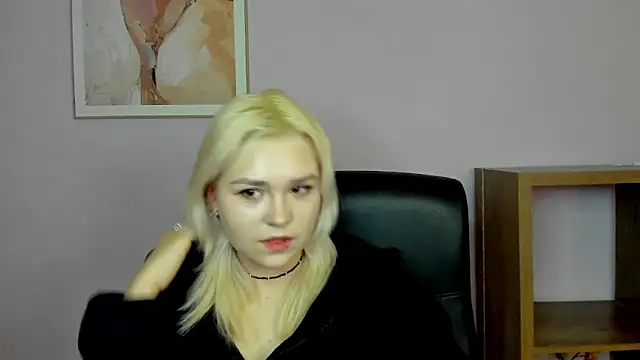 SweetLilyxo online show from 02/11/26, 02:44