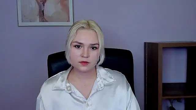 SweetLilyxo online show from 02/12/26, 02:56