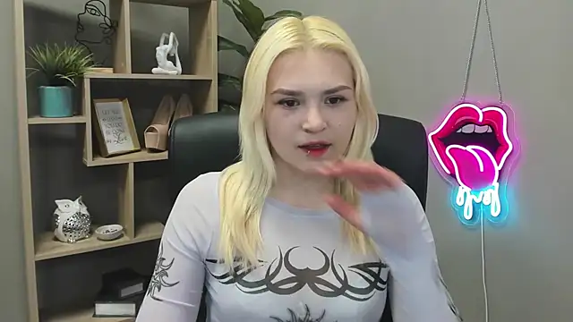 SweetLilyxo online show from 04/30/26, 06:31