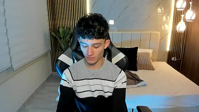 Snapshot of Patrick_Howland_ chatting on 02/17/26, 03:25 Patrick Howland online show from 02/17/26, 03:25