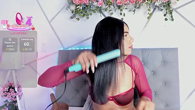 Snapshot of Khloe_Rosee chatting on 02/07/26, 07:50 Khloe Rosee online show from 02/07/26, 07:50