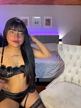 Annie Alicee online show from 05/23/26, 04:55