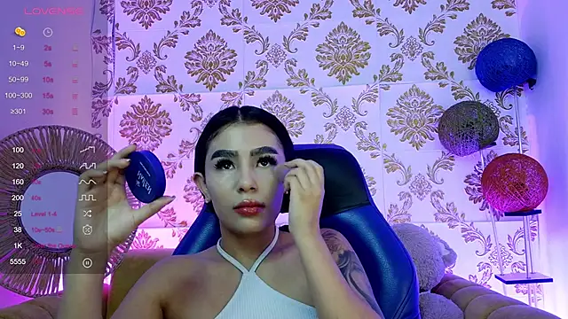 Snapshot of Abby_Rouse_m chatting on 05/01/26, 01:43 Abby Rouse m online show from 05/01/26, 01:43