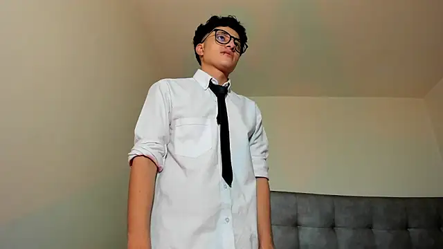 Adonibaskerville4 online show from 04/13/26, 02:22