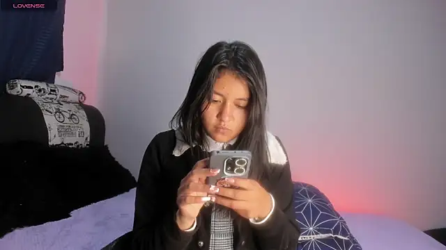 Sharlottee   online show from 02/03/26, 05:05