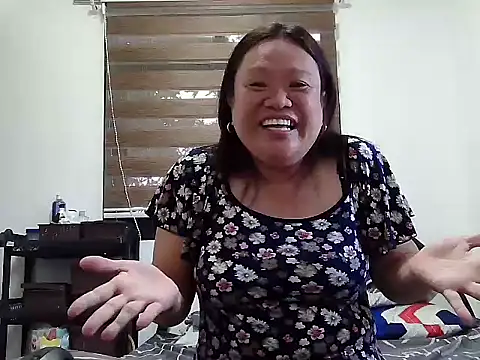 yummychubby29 online show from 02/03/26, 06:40