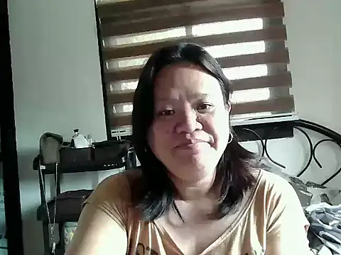 yummychubby29 online show from 02/08/26, 04:05