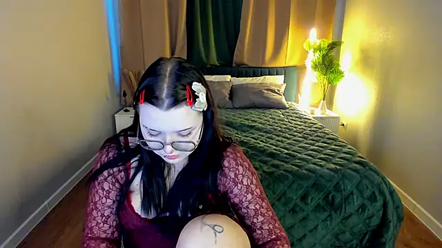 Kira G0ld online show from 03/12/26, 01:01